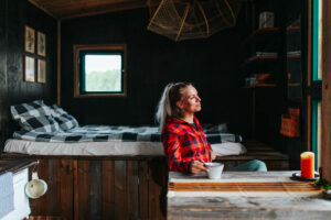 Uhkua Saimaa, Uhkua - Luontoelämyksiä Saimaalla, Luontoelämyksiä Saimaalla, Luontoelämys Saimaalla, Luontoelämyksiä Saimaalla - Uhkua, Luontoelämys Saimaalla - Uhkua, Luontokokemuksia Saimaalla, Uhkua, Visit Mikkeli, Visit Saimaa, Visit Finland, Majoituslautta, Majoituslautta Saimaa, Saunalautta, Saunalautta Saimaa, Kelluva sauna, Kelluva majoitus, Majoitus Saimaa, Kestävä matkailu Saimaa, Luontomajoitus, Luontomatkailu Saimaa, Luontoelämys Saimaa, Saimaa, Melonta Saimaa, Luontoretket Saimaa, Kuva Anna-Katri Hänninen