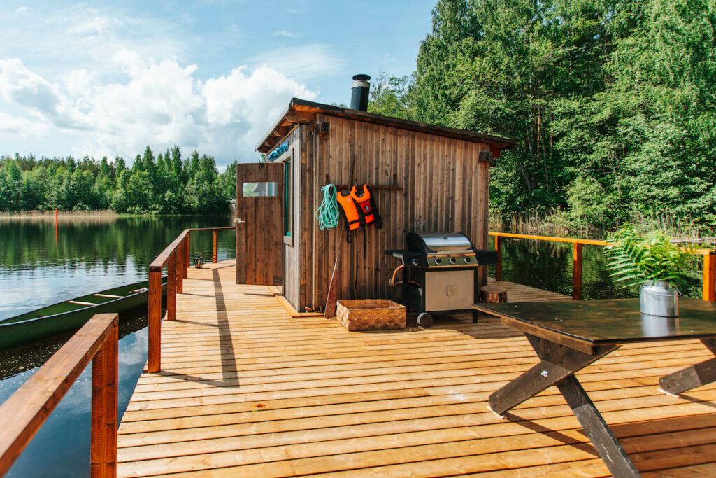 Uhkua Saimaa, Uhkua - Luontoelämyksiä Saimaalla, Luontoelämyksiä Saimaalla, Luontoelämys Saimaalla, Luontoelämyksiä Saimaalla - Uhkua, Luontoelämys Saimaalla - Uhkua, Luontokokemuksia Saimaalla, Uhkua, Visit Mikkeli, Visit Saimaa, Visit Finland, Majoituslautta, Majoituslautta Saimaa, Saunalautta, Saunalautta Saimaa, Kelluva sauna, Kelluva majoitus, Majoitus Saimaa, Kestävä matkailu Saimaa, Luontomajoitus, Luontomatkailu Saimaa, Luontoelämys Saimaa, Saimaa, Melonta Saimaa, Luontoretket Saimaa, Kuva Anna-Katri Hänninen